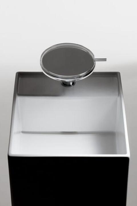 Actual product image Laufen Kartell Wash basin, free-standing, 1 tap hole, without overflow, 375x435x900 (375 mm, 435 mm)