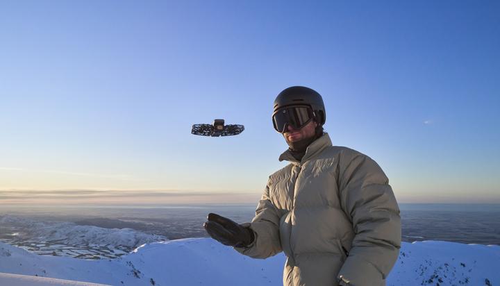 Actual product image HoverAir X1 Pro (16 min, 191.50 g, 12 Mpx)