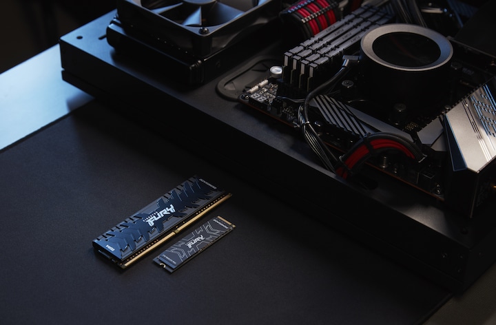 Productafbeelding Kingston FURY Renegade (4000 GB, M.2 2280)