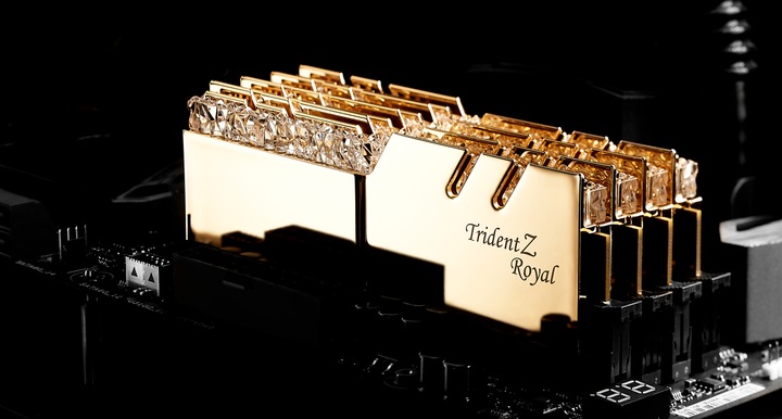 Produktbild G.Skill RAM Trident Z Royal Series - 128 GB (8 x 16 GB Kit) - DDR4 3200 DIMM CL16 (8 x 16GB, 3200 MHz, DDR4-RAM, DIMM)