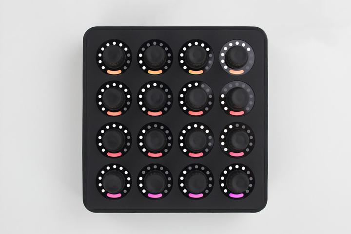 Produktbild DJTechTools Midi Fighter Twister (Controller)