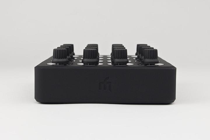 Produktbild DJTechTools Midi Fighter Twister (Controller)