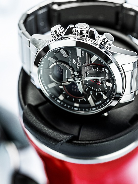 Actual product image Casio Edifice - ECB-30D-1AEF (Power reserve display, Sports watch, 49 mm)
