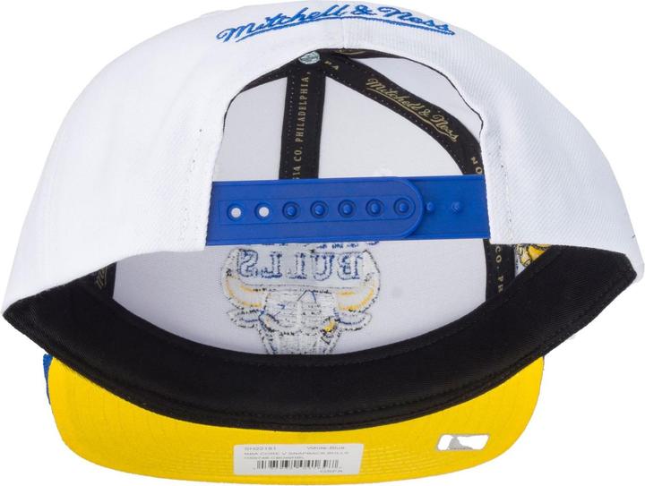 Produktbild Mitchell & Ness Snapback Cap - CORE V Chicago Bulls weiss (One Size)