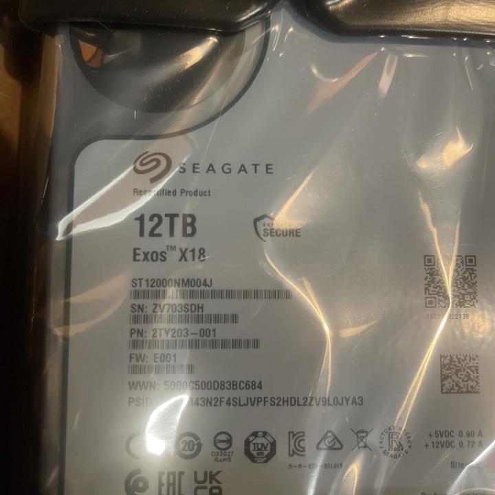 Produktbild Seagate Exos X18 12TB 512E/4KN SAS (12 TB, 3.5", 5.25", CMR)