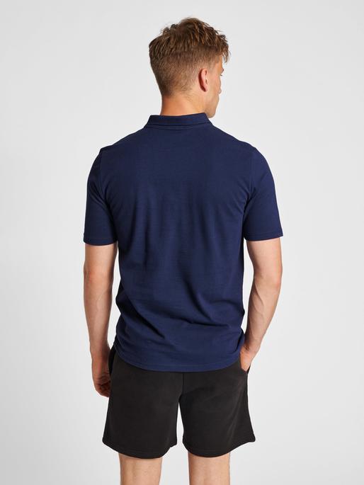 Actual product image hummel Red Classic Polo (L)