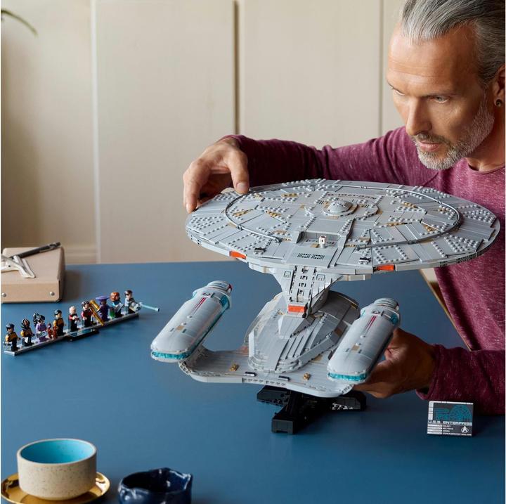 Productafbeelding LEGO Star Trek U.S.S. Enterprise NCC-1701-D (10356, LEGO Icons)