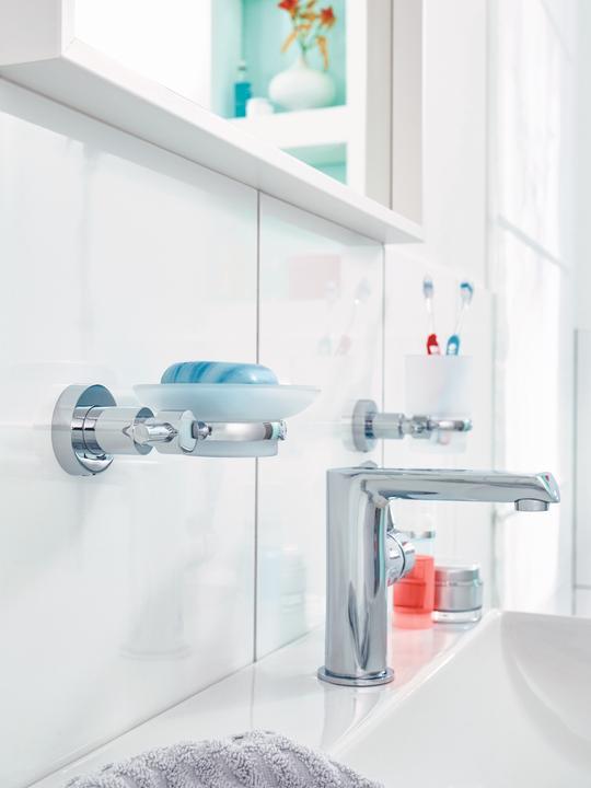 Actual product image tesa Support papier LOXX WC avec Couvercle chromé