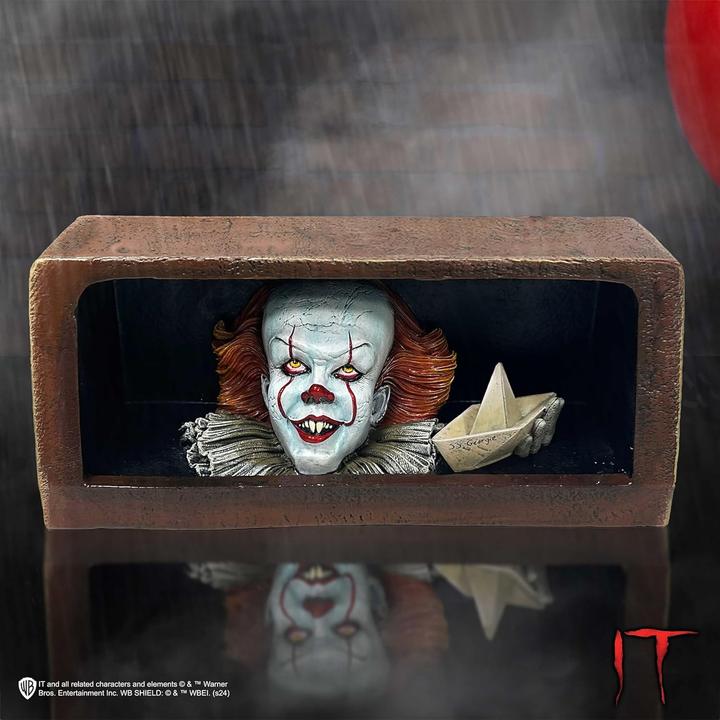 Produktbild Nemesis Now Es Figur Pennywise Drain 8 cm
