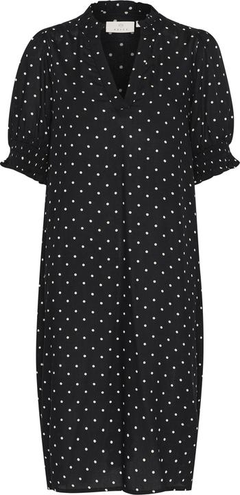 Black, chalk dot