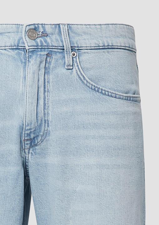 Produktbild S.Oliver Jeans-Hose Jeans-Shorts / Regular Fit / Mid Rise (30)