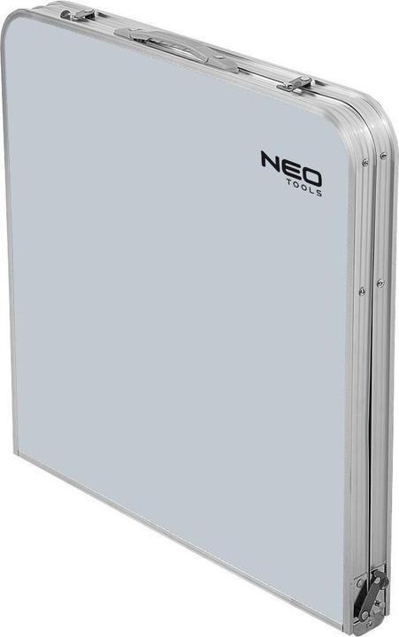 Image du produit Neo Un ensemble composé d'une table de camping et de 4 chaises, plié dans une valise