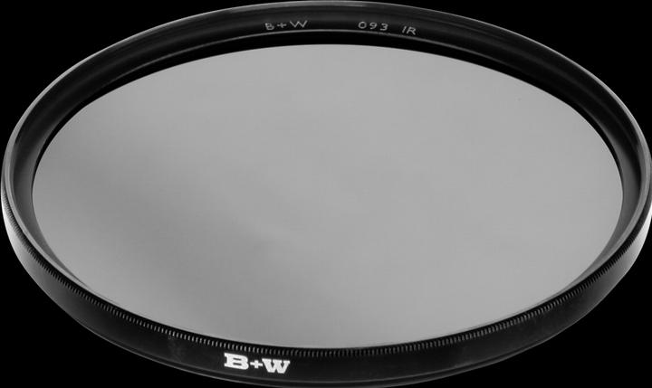 Image du produit B+W F-Pro 093 Filtre infrarouge 830 55 (55 mm, Filtre de transmission infrarouge, 55 mm)