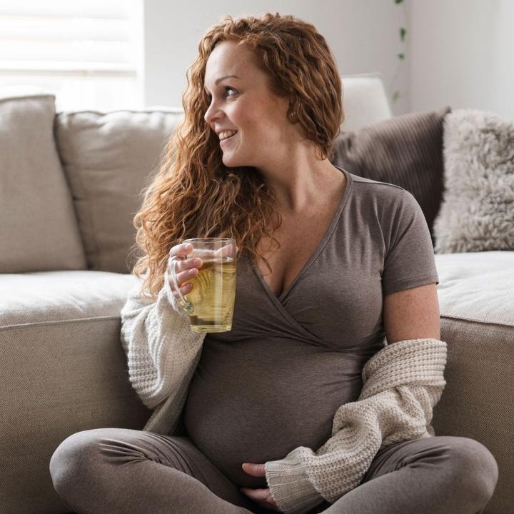 Actual product image False Babys Only maternity shirt Glow with nursing function, hazel brown