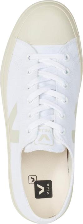 Actual product image Veja Wata II Low (38)
