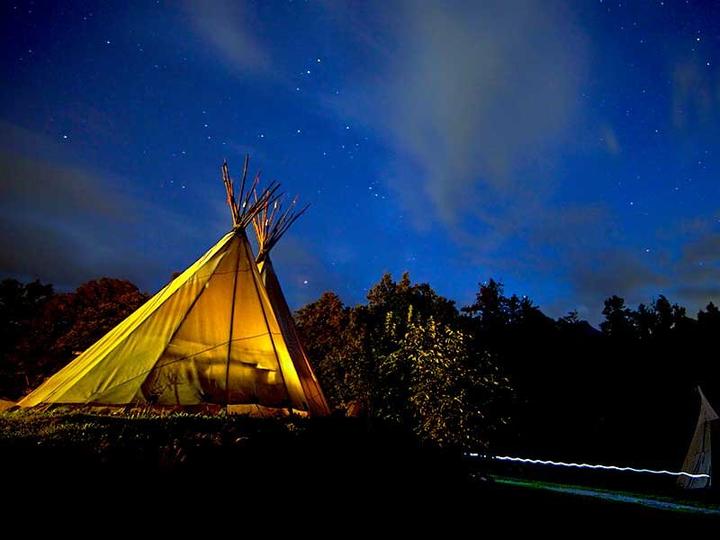 Produktbild Smartbox Familienabenteuer mit 2 Übernachtungen im Tipi in Meiringen (4 Personen)
