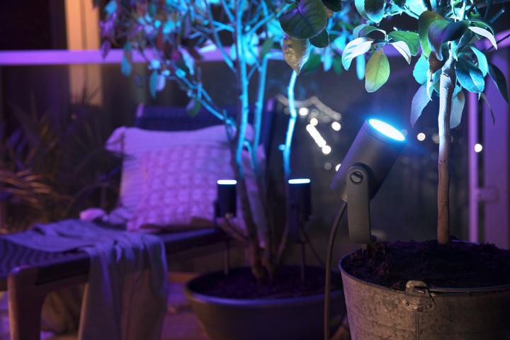 Actual product image Philips Hue Lily Basic Set (DE Plug) (640 lm, IP65)