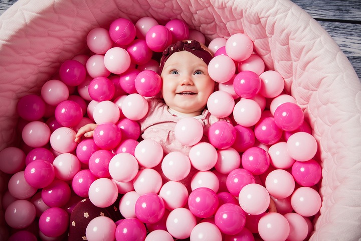 Actual product image Knorrtoys Ball pool soft - "Cosy heart rose" - 300 balls soft pink (approx. 6cm diameter)