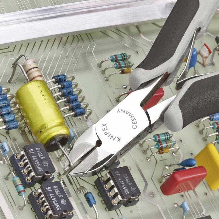 Produktbild Knipex Elektronik-Seitenschneider mit eingesetzter Hartmetallschneide ESD (120 mm)