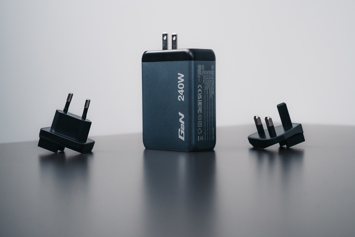 Produktbild Verbatim GaN Charger (240 W)