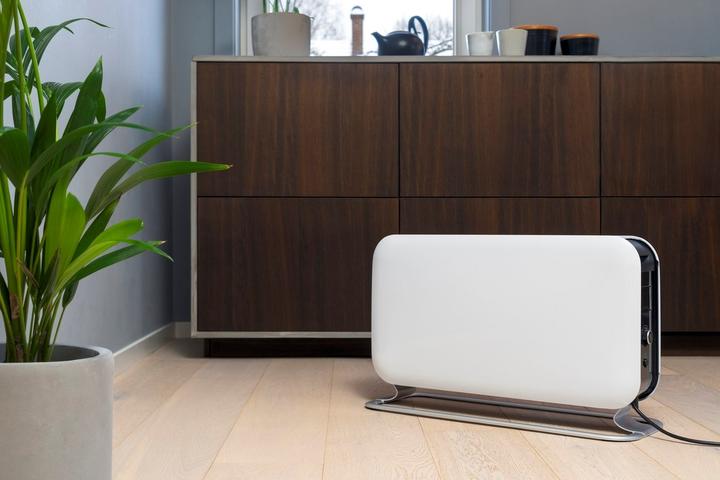 Actual product image Mill Instant Max Indoor Black, White (2200 W)