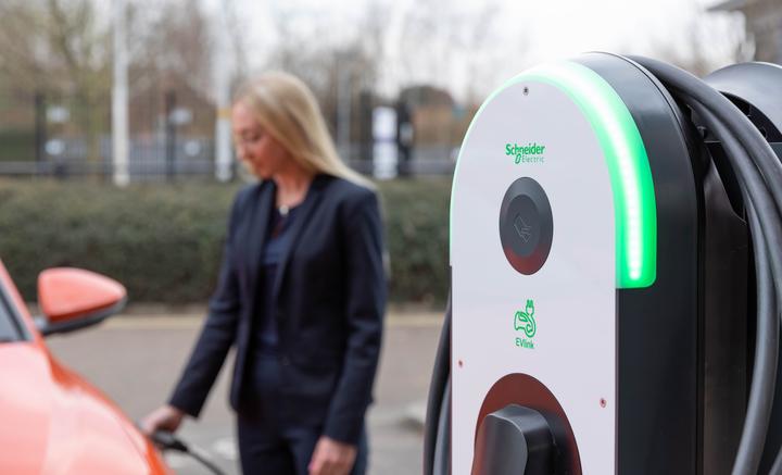 Produktbild Schneider Electric EVB3S22NCB (Typ 2, 22 kW, 32 A)