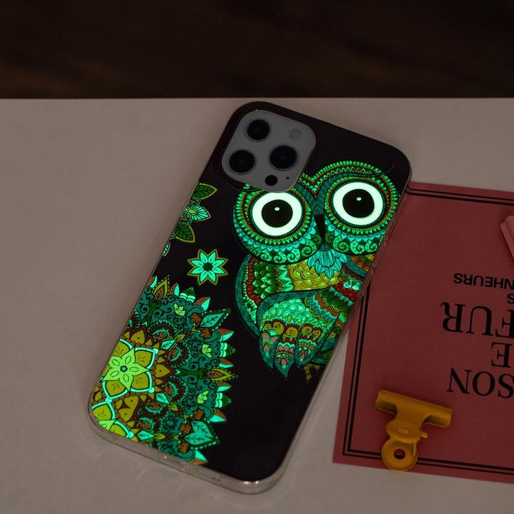 Actual product image Ueli Express iPhone 15 Pro Max Glow Glow Rubber Protective Case Owl (Apple iPhone 15 Pro Max)