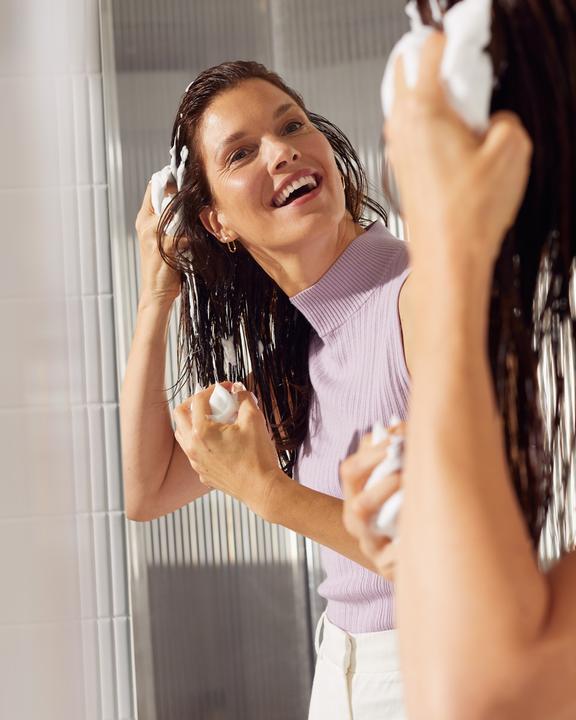 Produktbild NIVEA Diamant (300 ml, Volumenschaum)