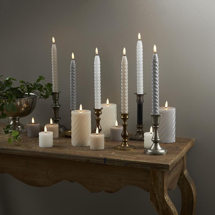 Produktbild Star Trading LED Kerzen mit Timerfunktion | Stumpenkerzen weiss | LED Kerze mit Timer | LED Stumpenke (2x)