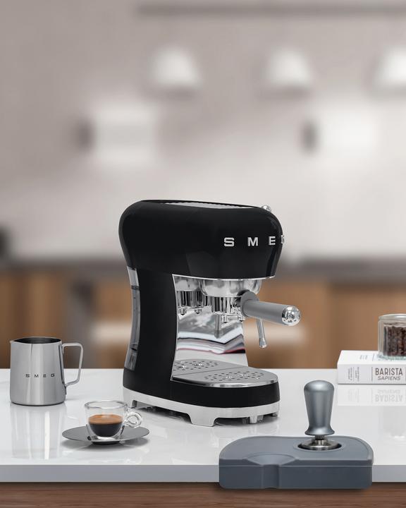 Produktbild Smeg ECF02BLEU