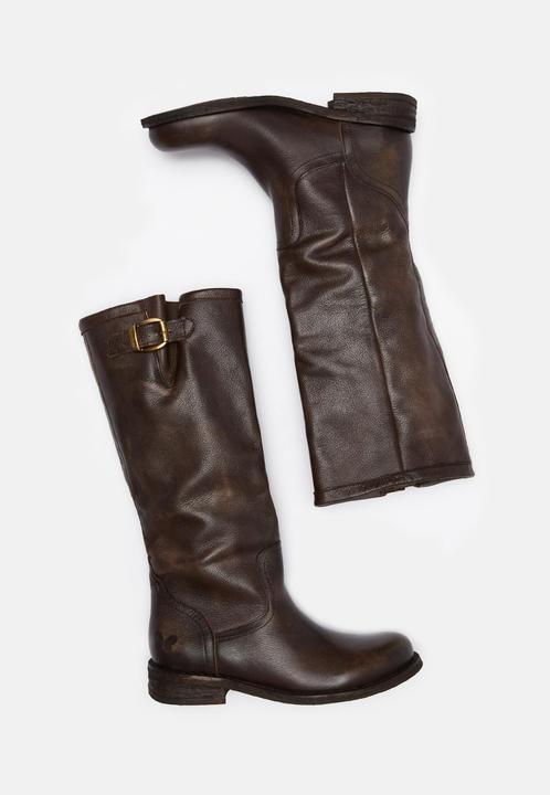 Actual product image Felmini Gredo 6922, the mid-height biker boot from, is made from smooth leather. These boots are (38)