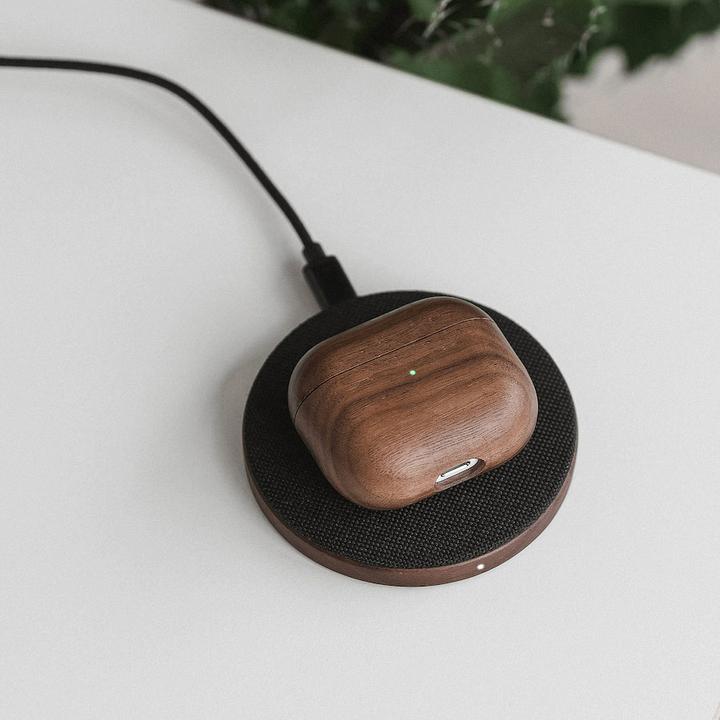 Actual product image Woodcessories AirPods Case Wood (Headphone sleeve)