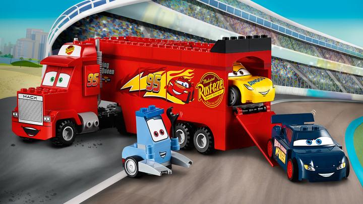 Actual product image LEGO Final Florida 500 (10745)