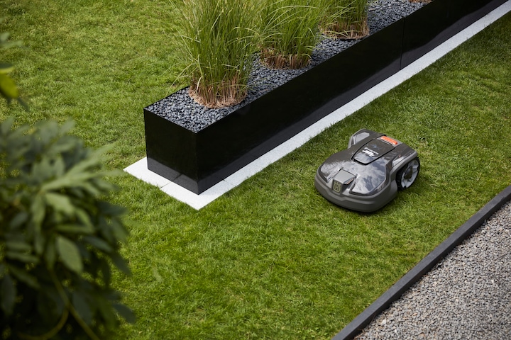 Actual product image Husqvarna 305 Automower (600 m², Boundary wire)