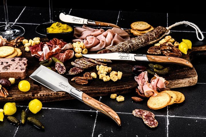 Produktbild Laguiole Charcuterie Set Olivenholz