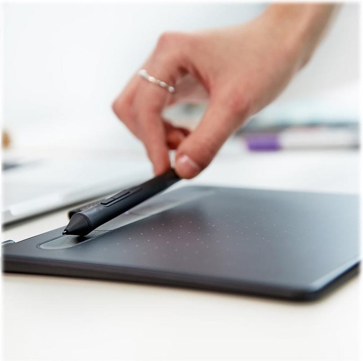 Image du produit Wacom Intuos Basic Pen S Noir (7", 2540 lpi)