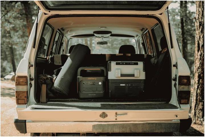 Actual product image Jackery Explorer 2000 V2 EU (2042 Wh, 17.50 kg)