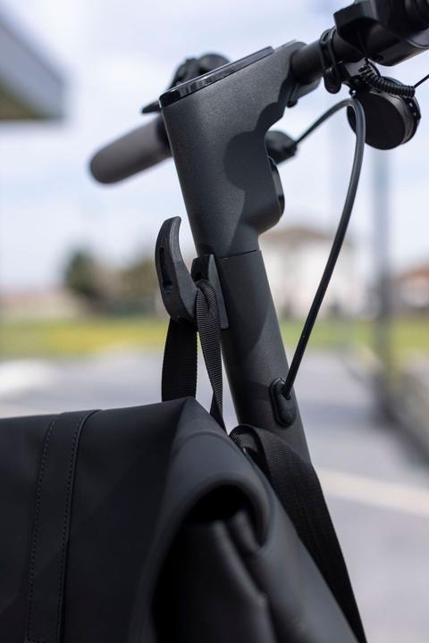 Immagine prodotto Newrban Cellularline E-Scooter Supporto per casco in metallo nero