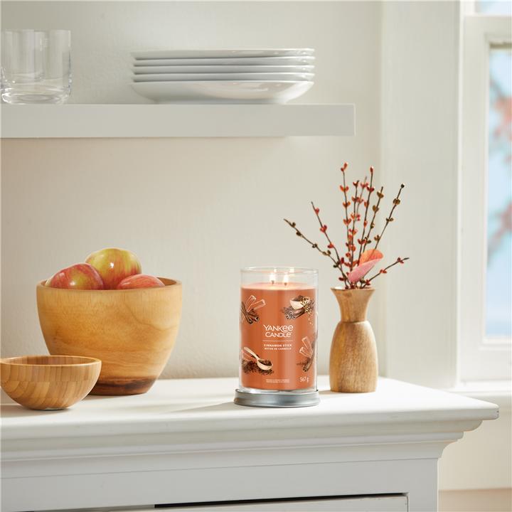 Image du produit Yankee Candle Bougie parfumée Cinnamon Stick Signature Large Tumbler (567 g)