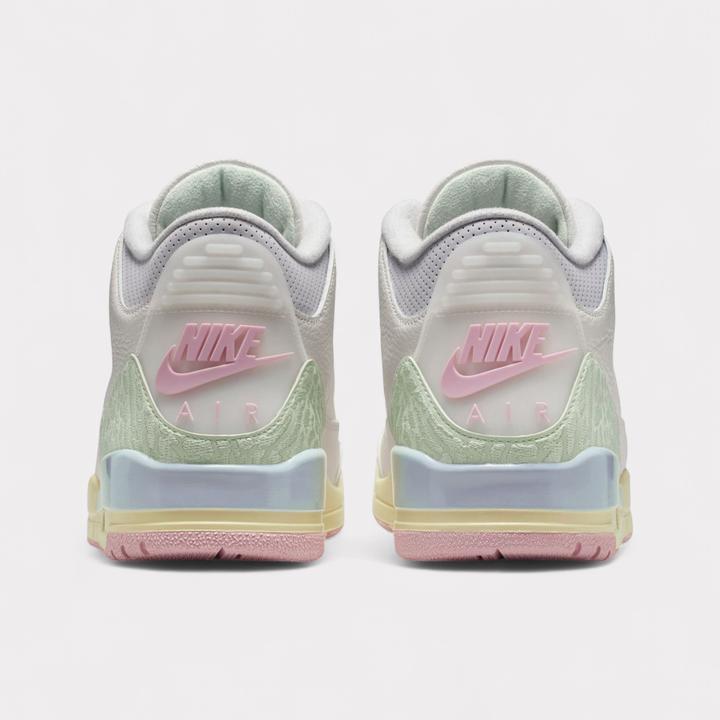 Image du produit Nike Air Jordan 3 Retro (41)