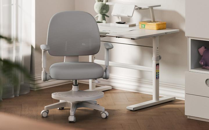 Produktbild MarkAdler Fotel obrotowy Junior 5.0 Grey