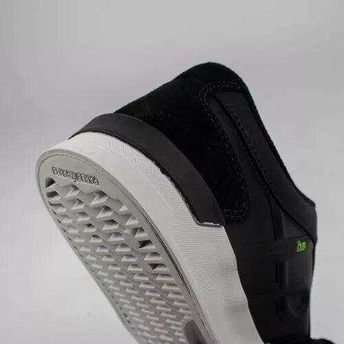 Image du produit Öus Skate shoes ORTX 2000 preto essencial (41)