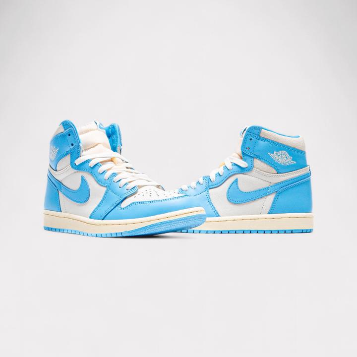 Image du produit Nike Air Jordan 1 High OG (45)