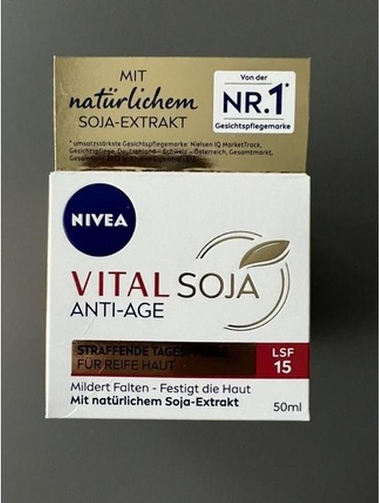 Produktbild NIVEA Vital Soja (50 ml, 24h Creme, SPF 15)