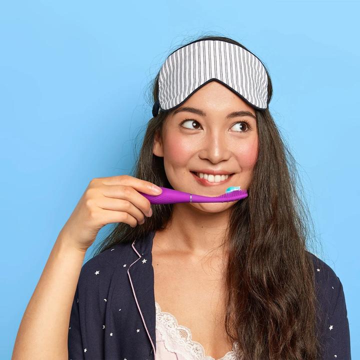 Actual product image Foreo issa™ 4 (Electric Toothbrush, Enchanted Violet, 1 unit)