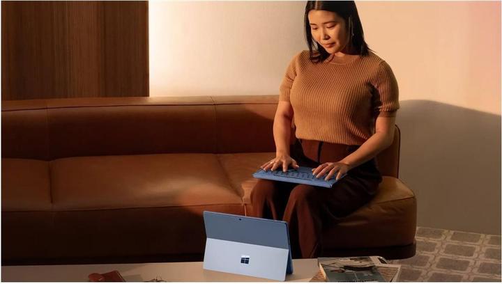 Image du produit Microsoft Surface Pro 13 pouces Flex Keyboard avec Slim Pen (Allemagne, Docking)