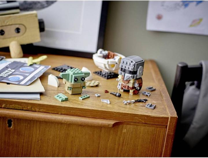 Actual product image LEGO The Mandalorian and the child (75317, LEGO Star Wars)