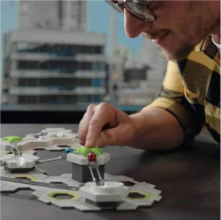 Immagine prodotto Ravensburger 25572 GraviTrax The Game Switch - Gioco di logica per gli amanti della corsa delle biglie