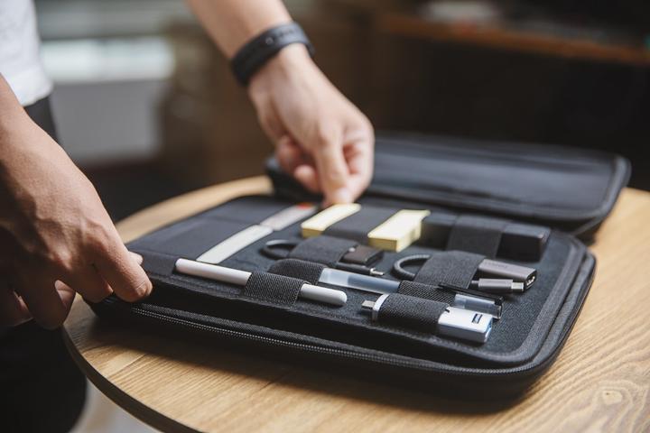 Produktbild tomtoc A06 (12.9") Tablet Case (XPS 13, Microsoft Surface Pro X, iPad Pro 12.9 2020 (4. Gen))