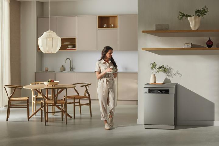 Produktbild Miele Geschirrspülautomat G 7600 SC Standgerät/Edst CleanSteel